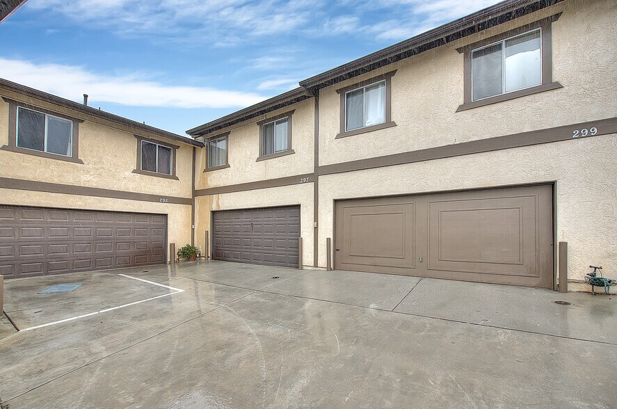 275-299 Monte Vista St, La Habra, CA à vendre - Photo du bâtiment - Image 2 de 128