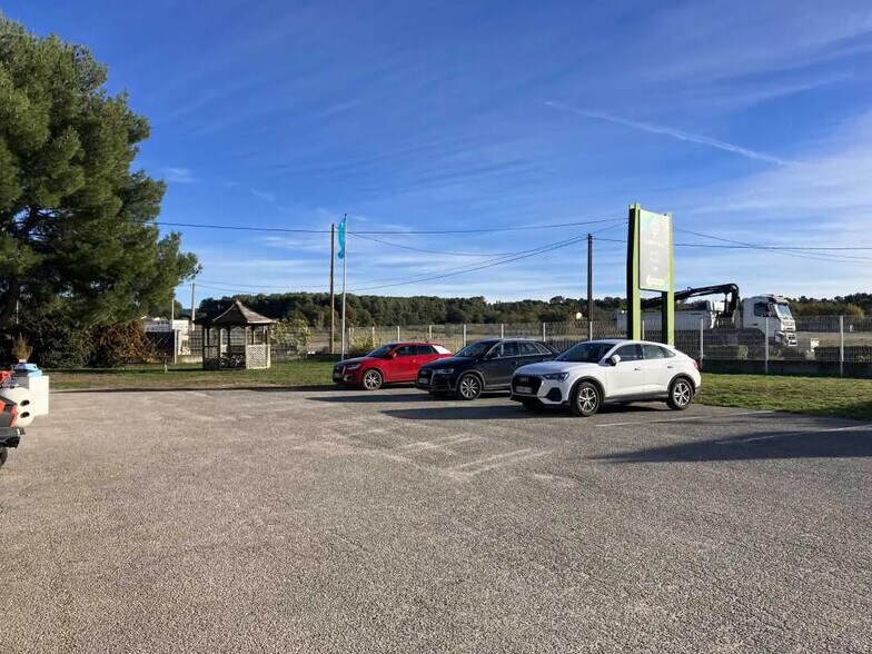 Flex dans Peynier à louer - Photo du bâtiment - Image 2 de 6