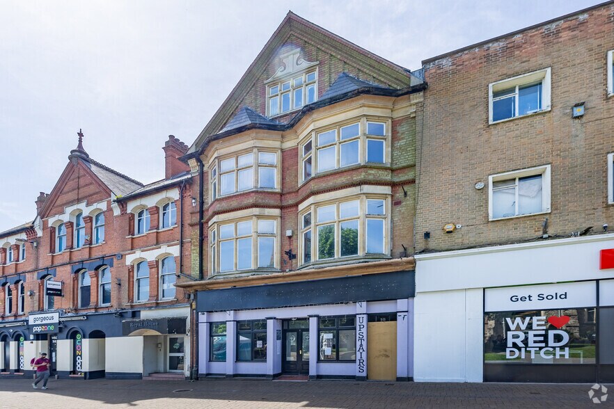 10 Market Pl, Redditch à louer - Photo du bâtiment - Image 2 de 2