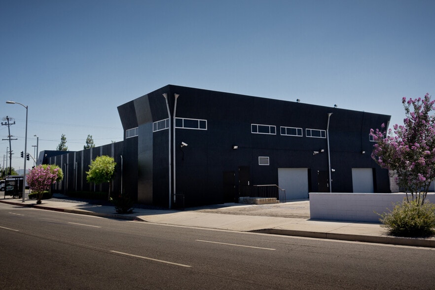 16135 Roscoe Blvd, North Hills, CA for lease - Building Photo - Image 2 of 2