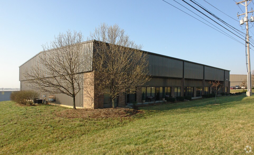 10920 Plantside Dr, Louisville, KY à louer - Photo principale - Image 1 de 5