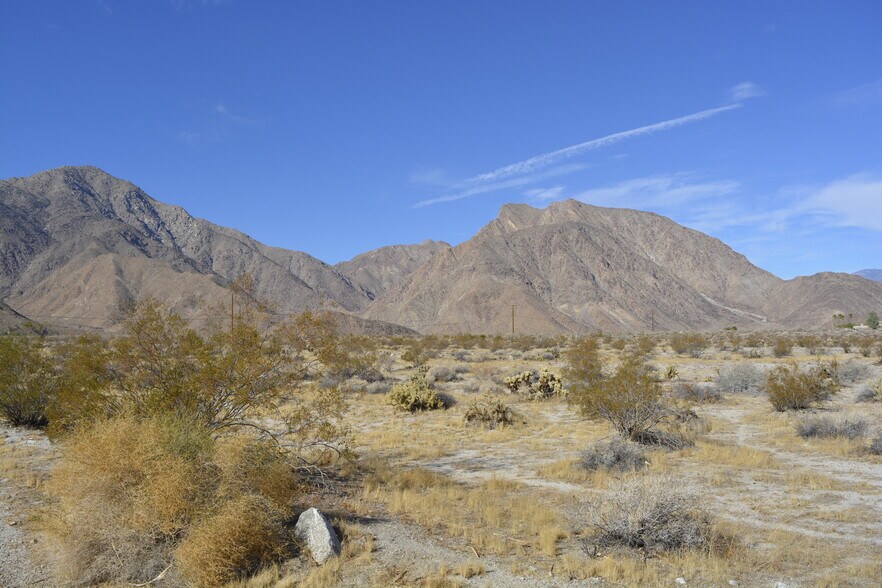 2490 Hoberg Rd, Borrego Springs, CA à vendre - Photo du bâtiment - Image 1 de 4
