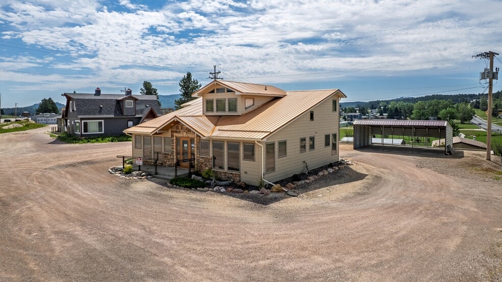 1100 Mount Rushmore Rd, Custer, SD à vendre - Photo du bâtiment - Image 3 de 46
