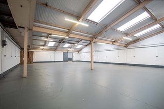 Outgang Ln, Dinnington for lease Interior Photo- Image 1 of 5