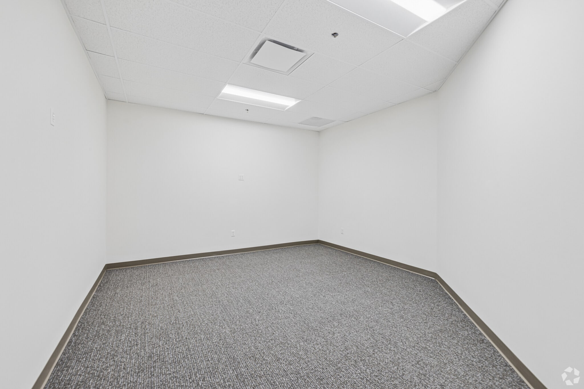 25 Colony Rd, Jersey City, NJ for lease Interior Photo- Image 1 of 16