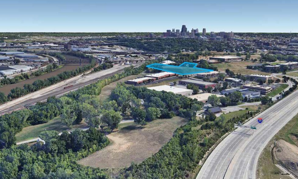 W Cambridge, Kansas City, KS à louer - Aérien - Image 3 de 4