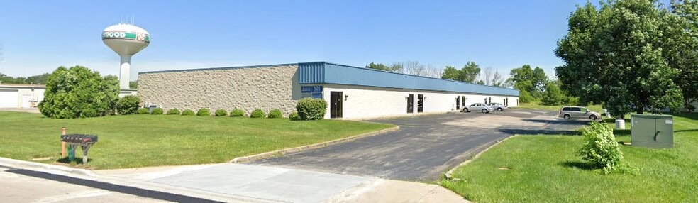 305-330 Smith Dr, Clayton, OH for lease - Building Photo - Image 1 of 5