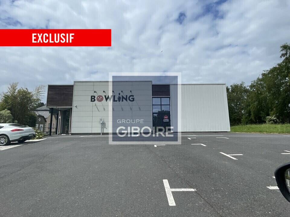 Retail in Fougères for sale Building Photo- Image 1 of 12