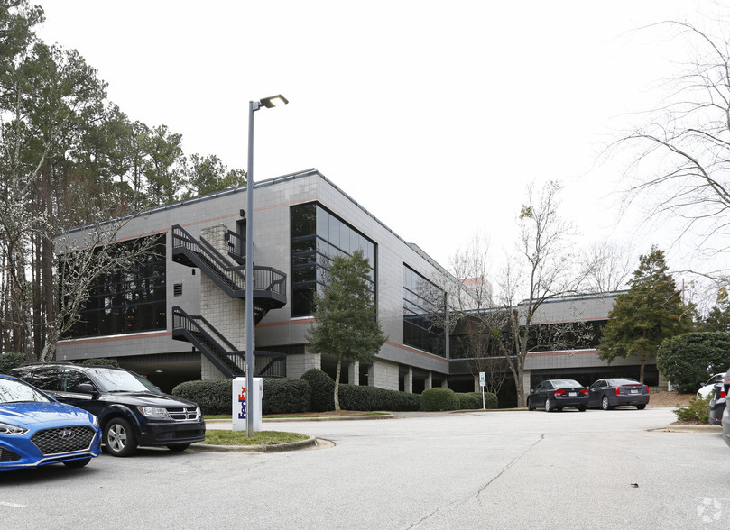 7200 Falls of Neuse Rd, Raleigh, NC for lease - Building Photo - Image 2 of 6