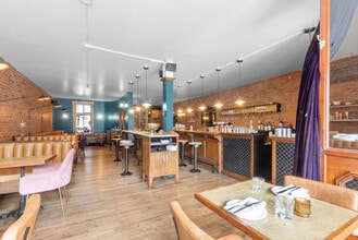 5375 Av Du Parc, Montréal, QC for lease Interior Photo- Image 2 of 29