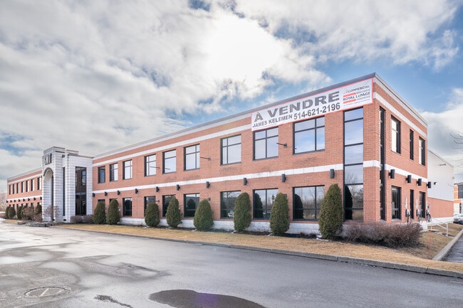 Plus de détails pour 2222 Boul Dagenais O, Laval, QC - Flex à vendre
