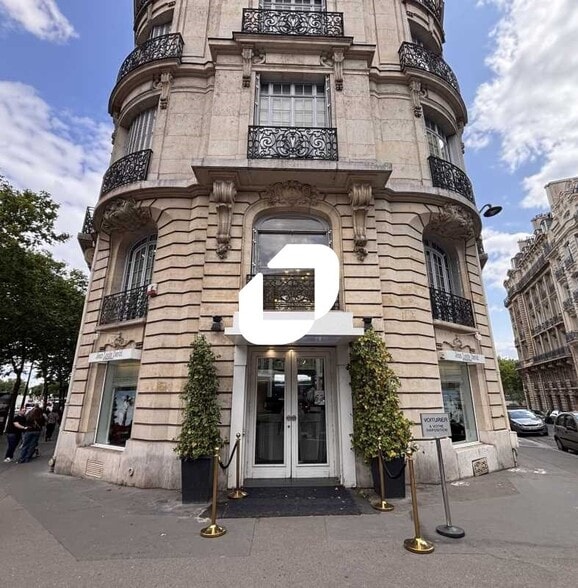 Retail in Paris for lease - Building Photo - Image 2 of 6