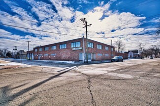 Plus de détails pour 651 S Martin Luther King Jr Ave, Waukegan, IL - Industriel à vendre