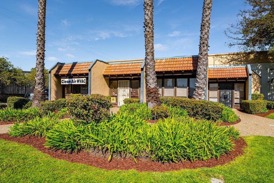 428 N Buchanan Cir, Pacheco, CA à louer - Photo principale - Image 2 de 15