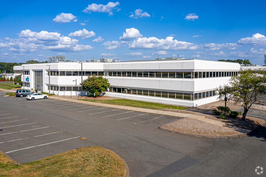 80 Lamberton Rd, Windsor, CT for lease - Building Photo - Image 3 of 10