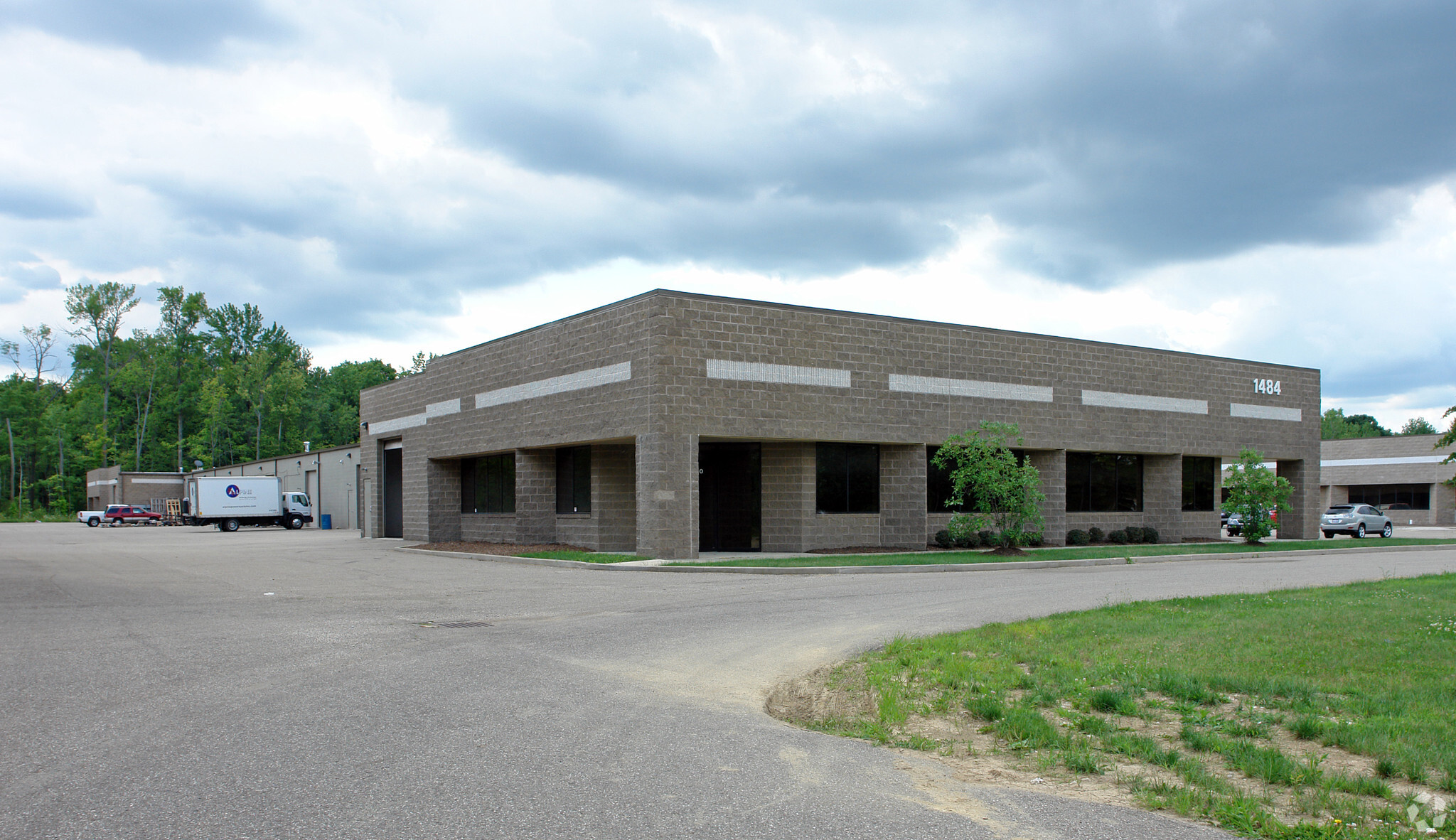 1484 Medina Rd, Medina, OH à vendre Photo du bâtiment- Image 1 de 1