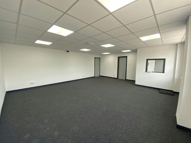 Burntbroom St, Glasgow for lease - Building Photo - Image 3 of 5