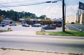 1823 SW DeLowe Dr, Atlanta, GA for sale Primary Photo- Image 1 of 1