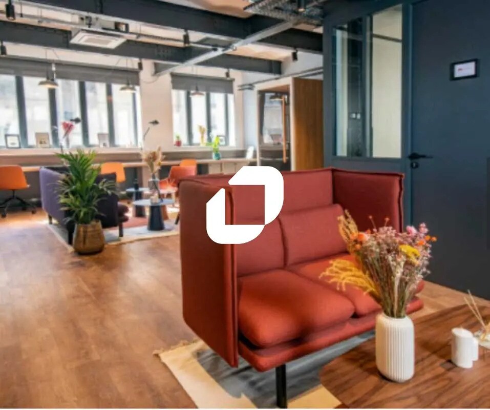 Office in Saint-Ouen-sur-Seine for lease Interior Photo- Image 1 of 8