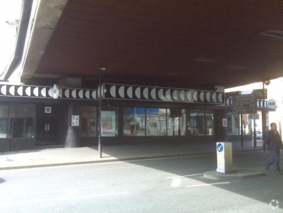 80-88 High St, Croydon à vendre - Photo du bâtiment - Image 2 de 2