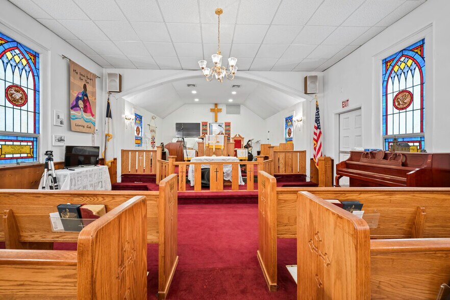 109 Roslyn Rd, Roslyn Heights, NY à louer - Photo du bâtiment - Image 2 de 46