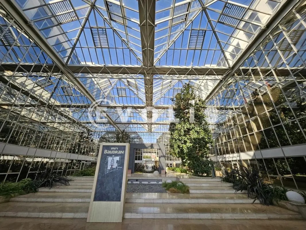 Office in Arcueil for lease Lobby- Image 1 of 36