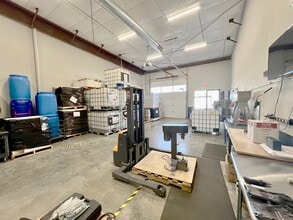 3940 Dickerson Pike, Nashville, TN for lease Interior Photo- Image 2 of 7