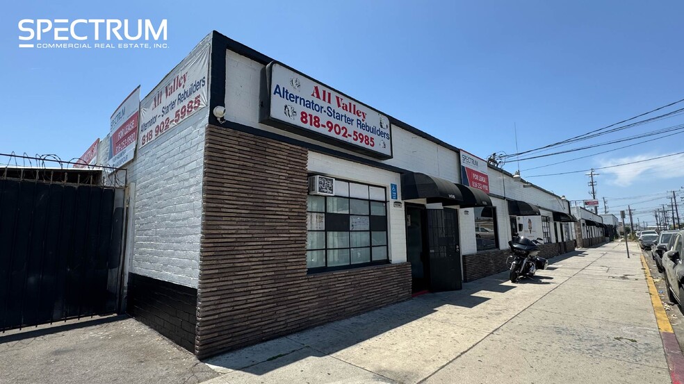 14516-14524 Arminta St, Panorama City, CA à louer - Photo du bâtiment - Image 2 de 8