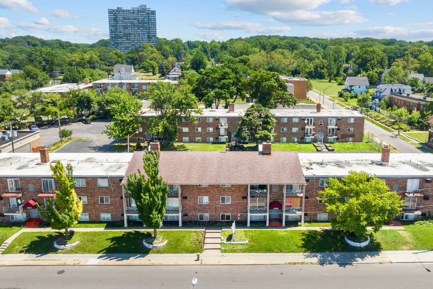 13420 Euclid Ave, Cleveland, OH à vendre - Photo du bâtiment - Image 1 de 1