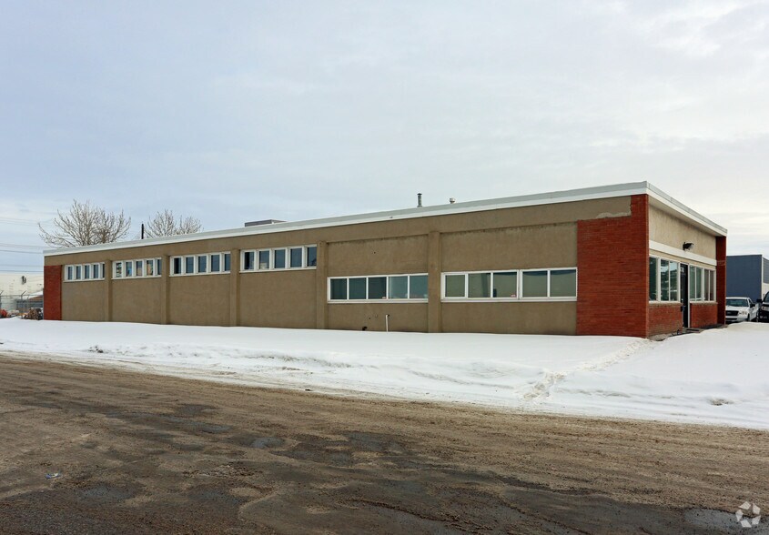 14740 115th Ave NW, Edmonton, AB à vendre - Photo principale - Image 1 de 1