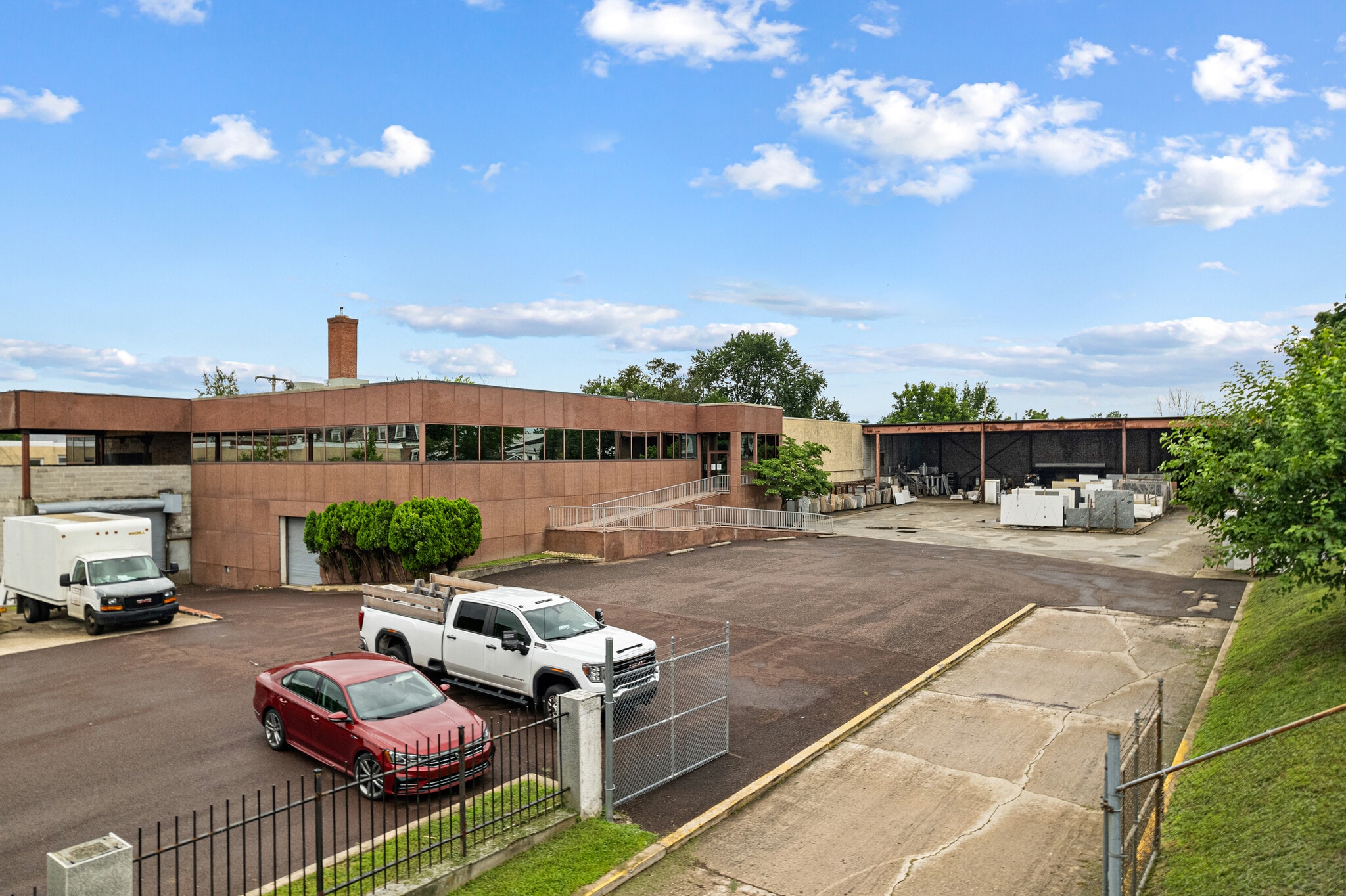 600 W Main St, Norristown, PA for sale Primary Photo- Image 1 of 28