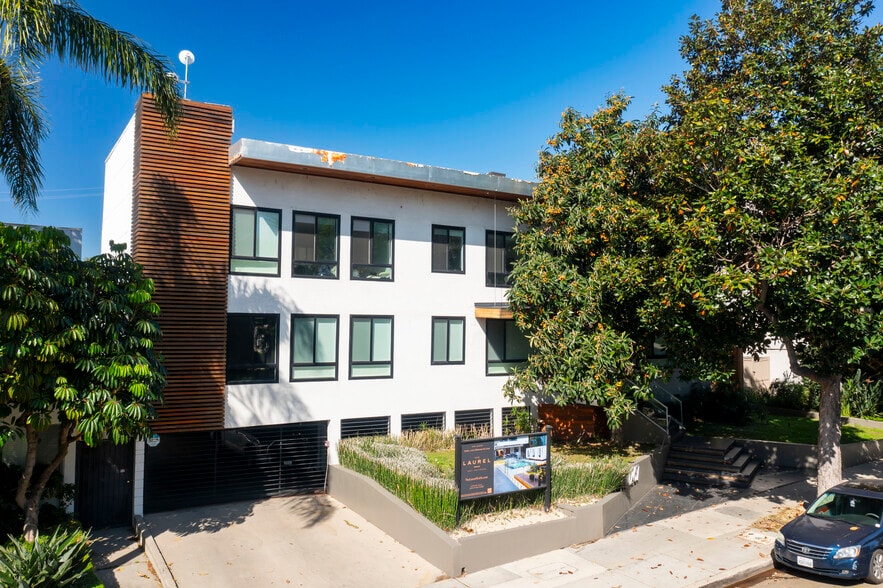 1267 N Laurel Ave, West Hollywood, CA à vendre - Photo du bâtiment - Image 2 de 37