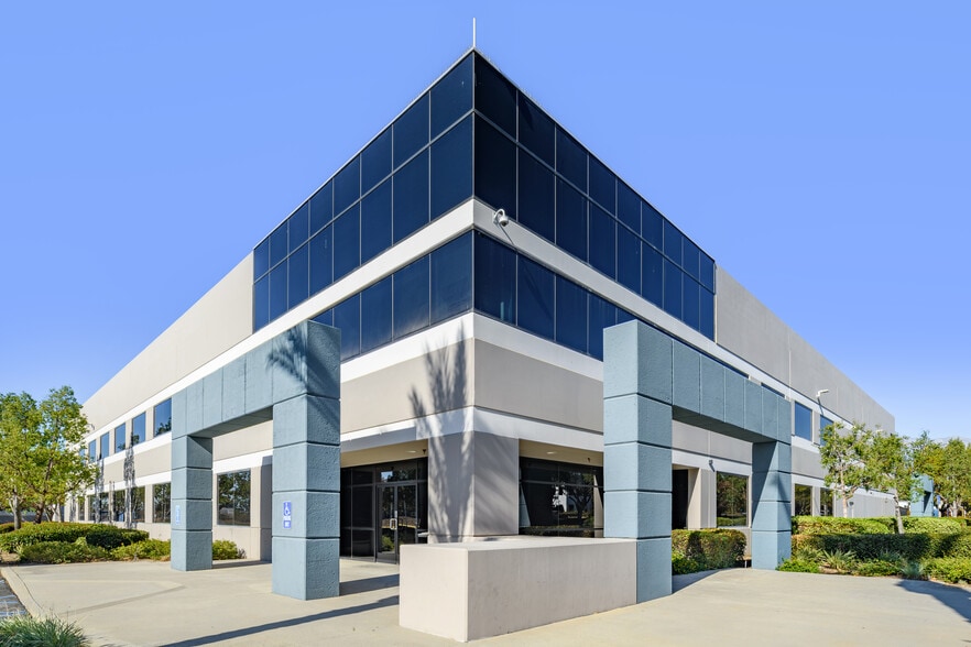 1260 S DuPont Ave, Ontario, CA for sale - Building Photo - Image 3 of 11