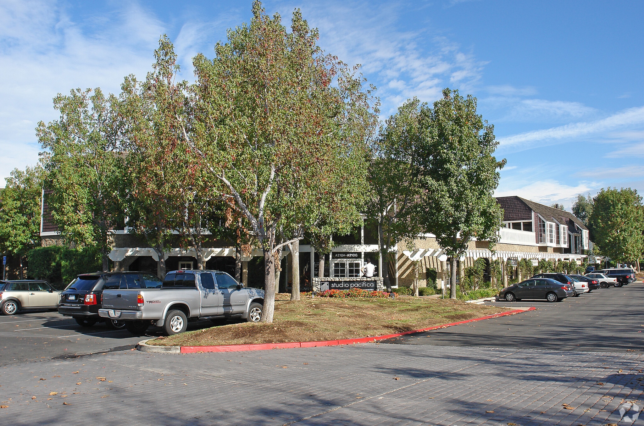 2915 Red Hill Ave, Costa Mesa, CA for lease Primary Photo- Image 1 of 6