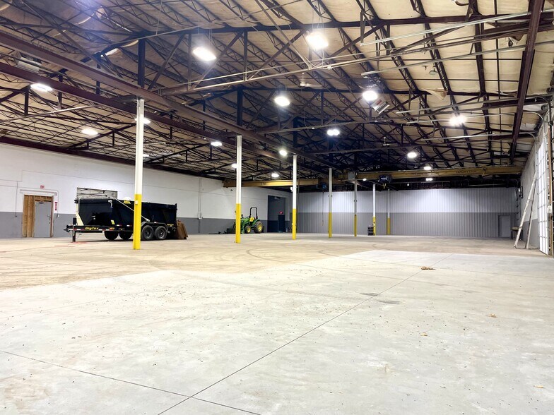 2532 N Washington Ave, Wichita, KS for lease - Building Photo - Image 2 of 7