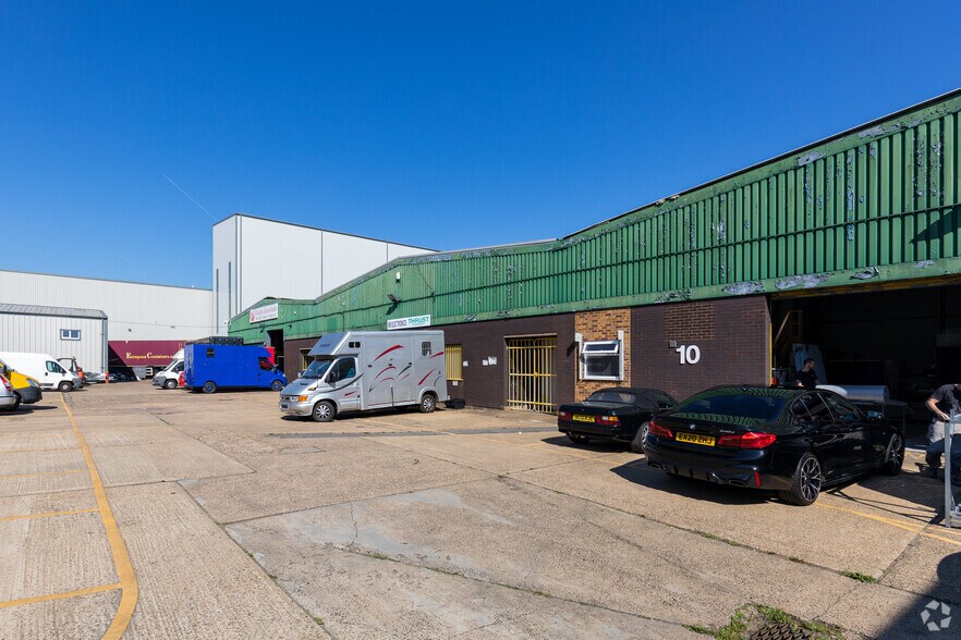 Bentalls, Basildon à louer - Photo du bâtiment - Image 2 de 6