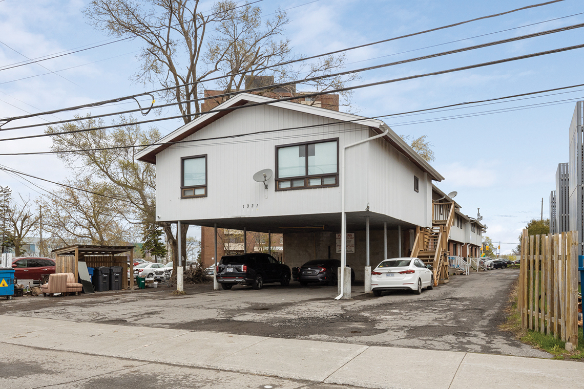 1921 St Laurent Blvd, Ottawa, ON for sale Building Photo- Image 1 of 1