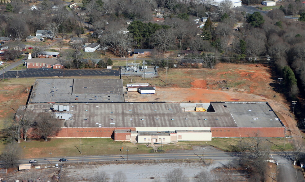 2115 S McDuffie St, Anderson, SC for sale - Building Photo - Image 1 of 1