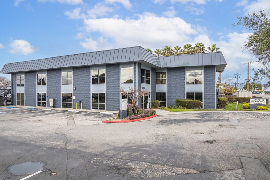 1900 Lafayette St, Santa Clara, CA à vendre - Photo du bâtiment - Image 3 de 19