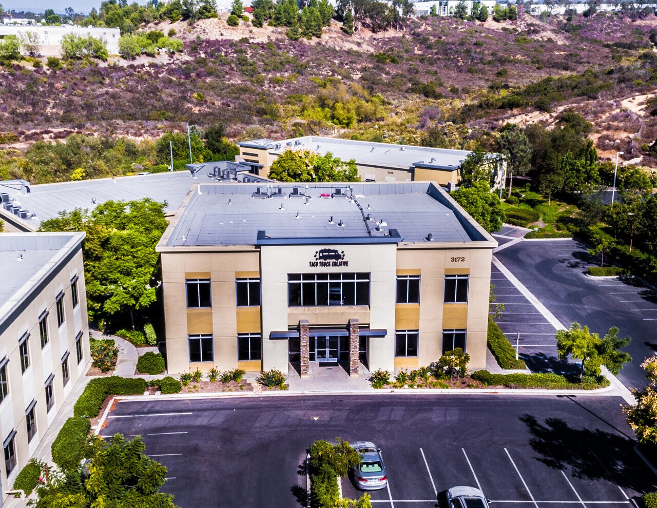 3172 Lionshead Ave, Carlsbad, CA à vendre Photo principale- Image 1 de 16