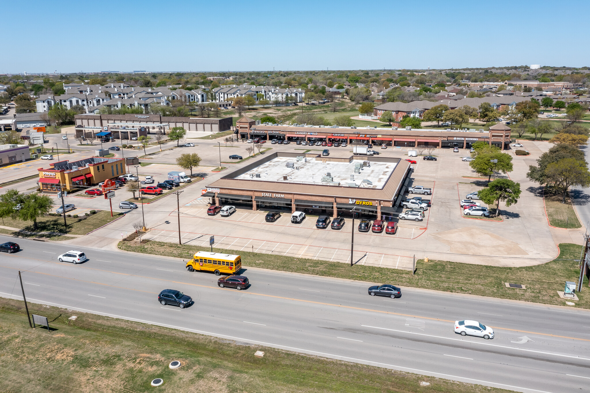 8385-8451 Grapevine Hwy, North Richland Hills, TX à louer Photo du bâtiment- Image 1 de 7