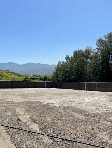 9013 Cajalco Rd, Corona, CA for lease - Building Photo - Image 2 of 4