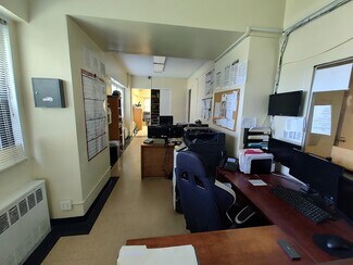 Plus de détails pour 955 Underhill Ave, Bronx, NY - Bureau à louer