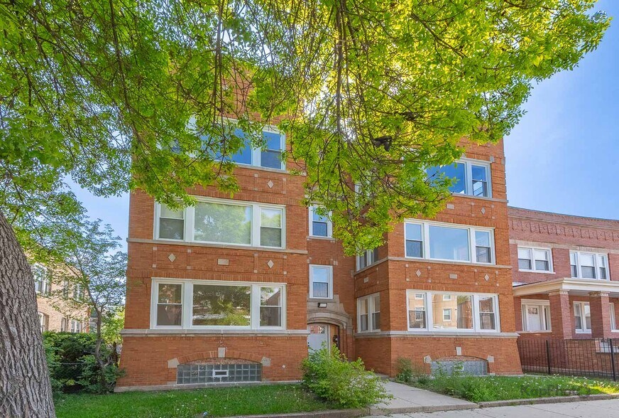 7727 S Carpenter St, Chicago, IL à vendre - Photo du bâtiment - Image 2 de 26