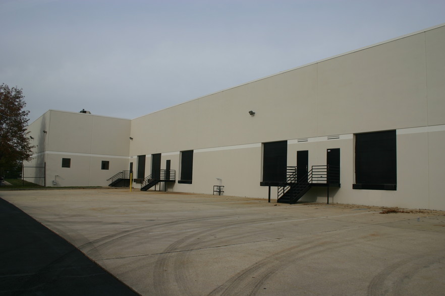 6201 Columbia Park Rd, Landover, MD for lease - Building Photo - Image 3 of 10