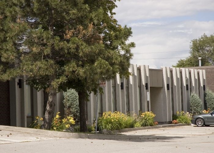 5466 Timberlea Blvd, Mississauga, ON à louer - Photo du bâtiment - Image 3 de 5