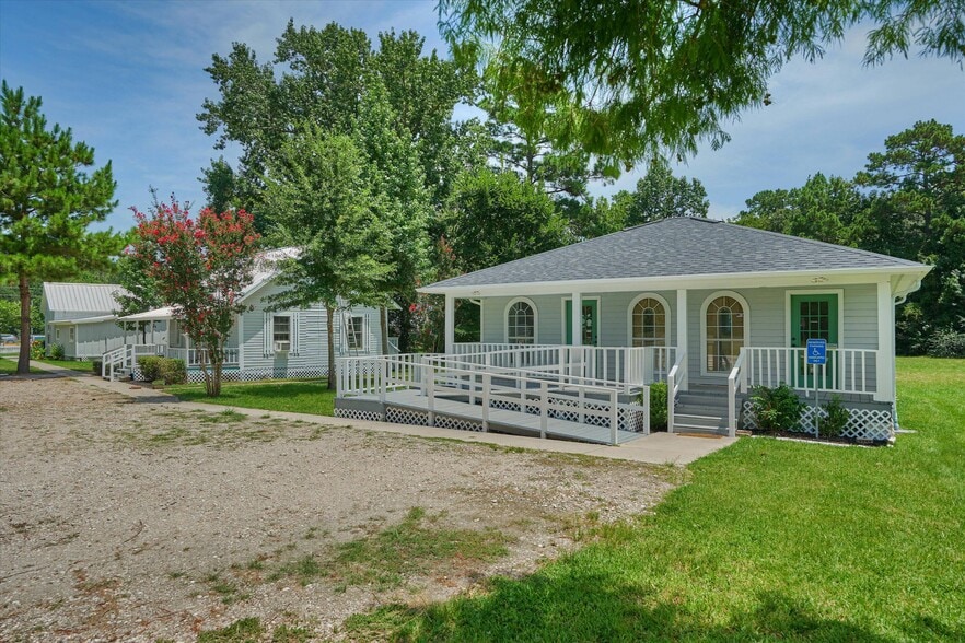 33418 Lago Vista, Magnolia, TX for lease - Building Photo - Image 2 of 12