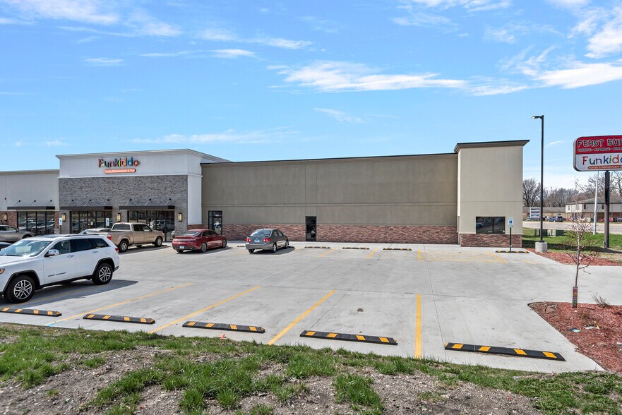 3101 S MacArthur Blvd, Springfield, IL à louer - Photo du bâtiment - Image 2 de 20