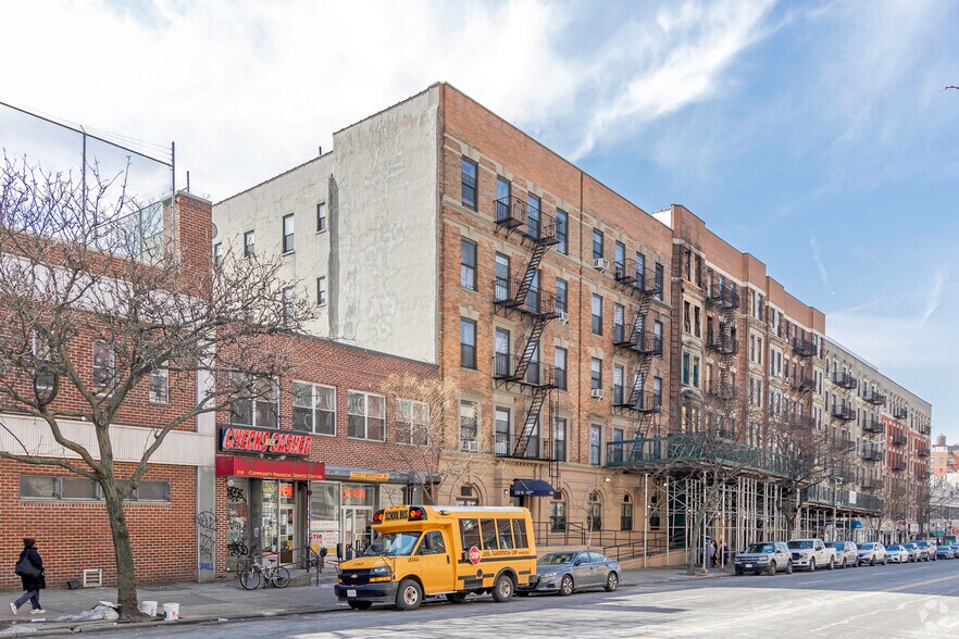 520-528 W 145th St, New York, NY à vendre - Photo du bâtiment - Image 2 de 11