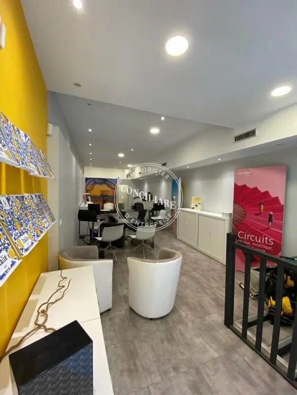 Retail in Toulouse for lease Interior Photo- Image 1 of 5